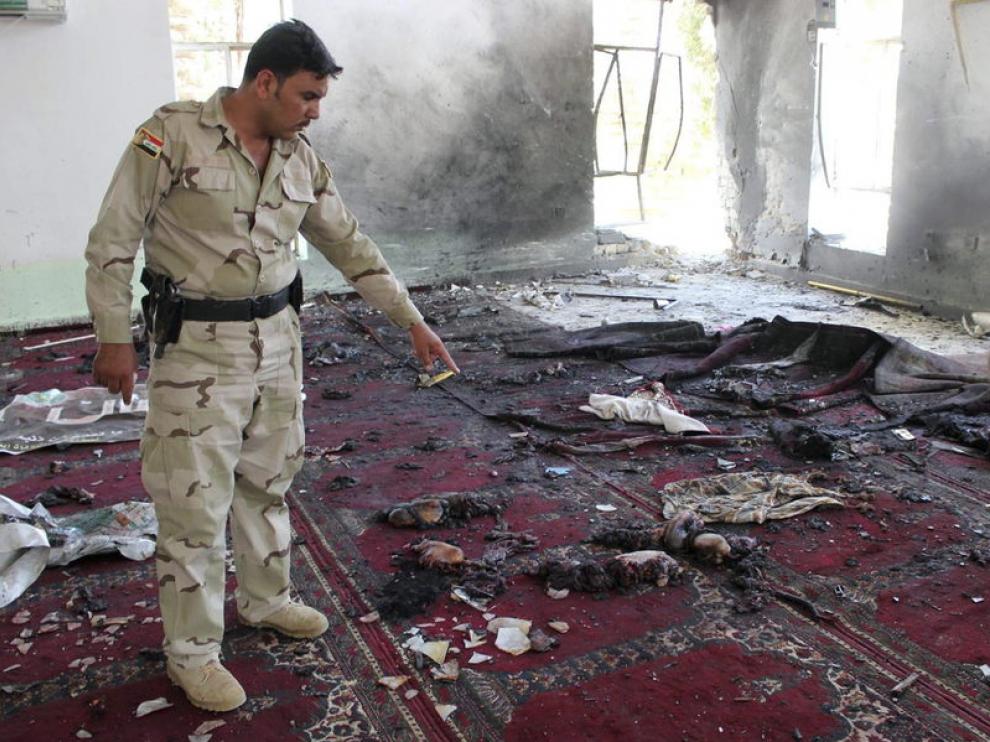 Resultado de la explosión de una mezquita Suní de Irak