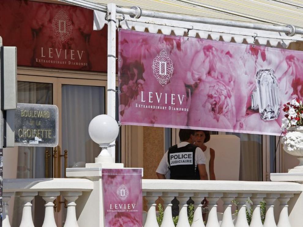 El ladrón robó las joyas de una exposición en el hotel Carlton de Cannes