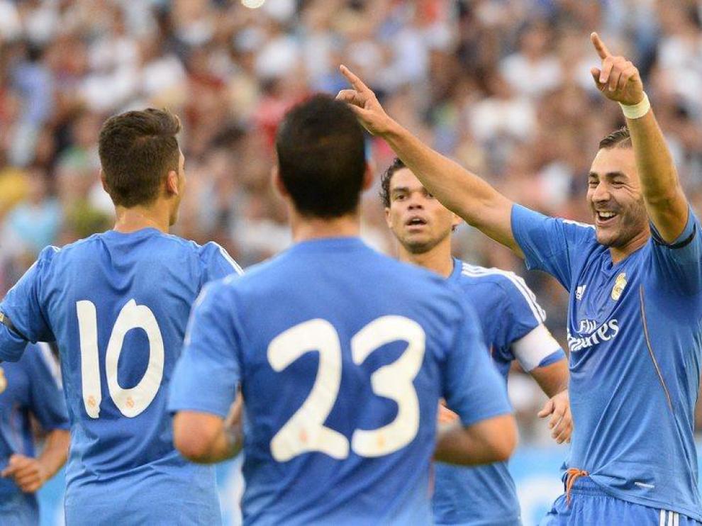 Benzema celebra su gol