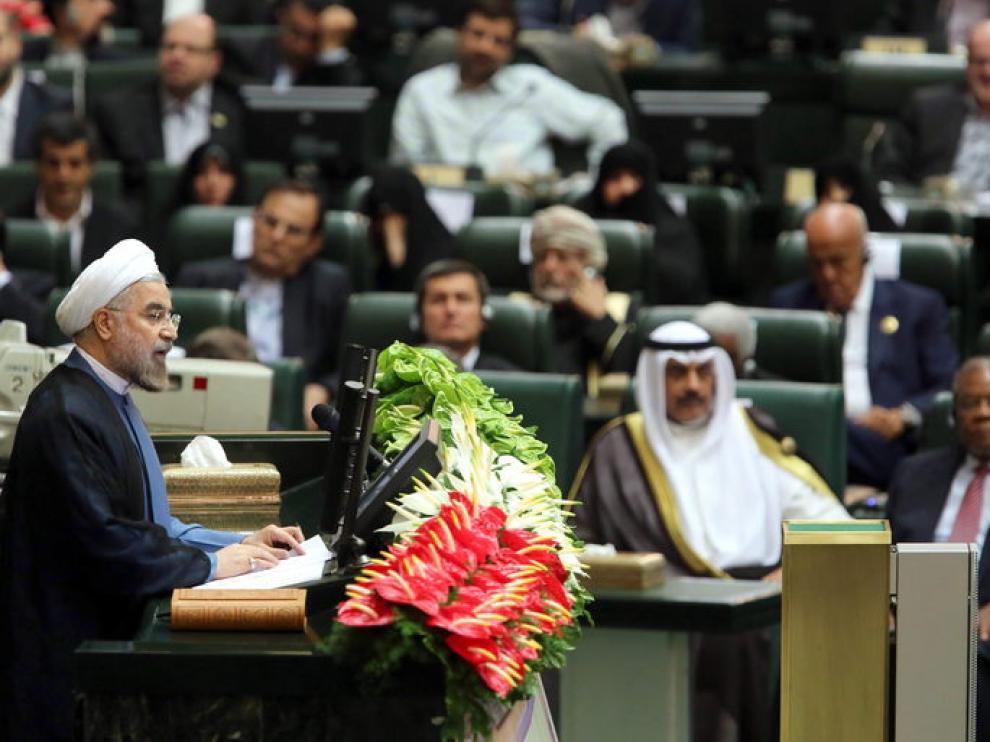 El presidente iraní tras jurar su cargo