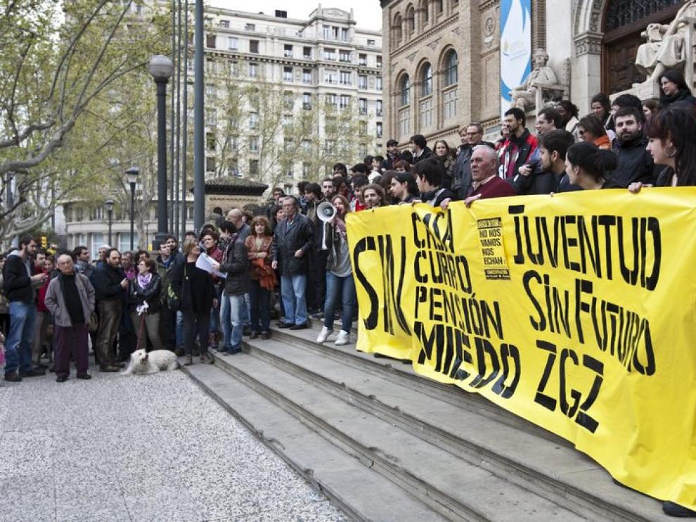 La plataforma 'Juventud sin Futuro' denuncia las escasas opciones laborales de los jóvenes