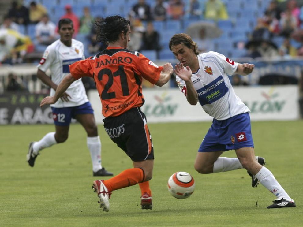 Imagen de un choque entre los dos clubs en 2006