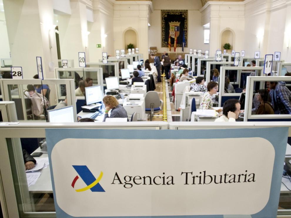 La Agencia Tributaria, durante la campaña de la declaración de la renta (Archivo)