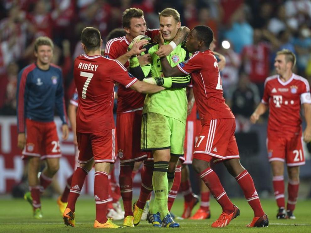 El Bayern de Múnich celebrando la parada de un penalti