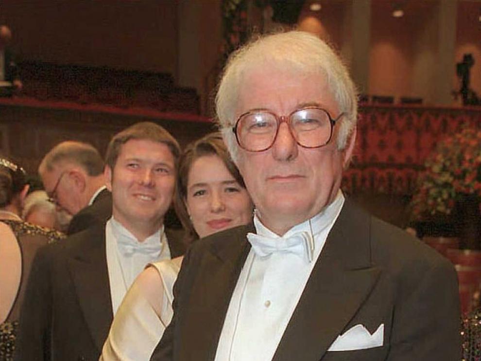 Foto de archivo de Seamus Heaney