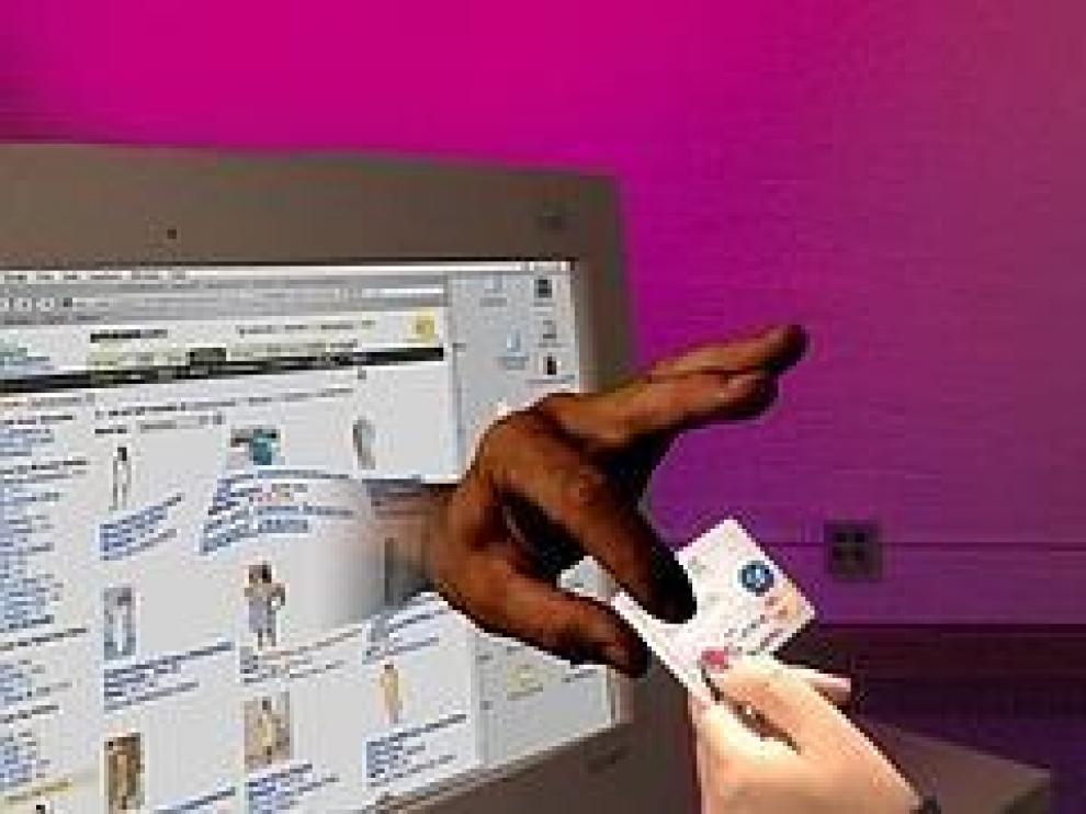 La compra por internet cada vez es más segura. / Archivo
