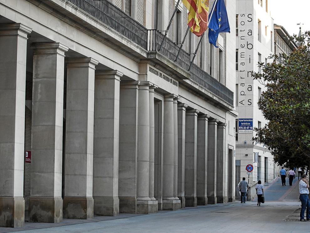 El funcionario arrestado por la Guardia Civil trabaja en la sección de Extranjería de la Delegación del Gobierno en Aragón.