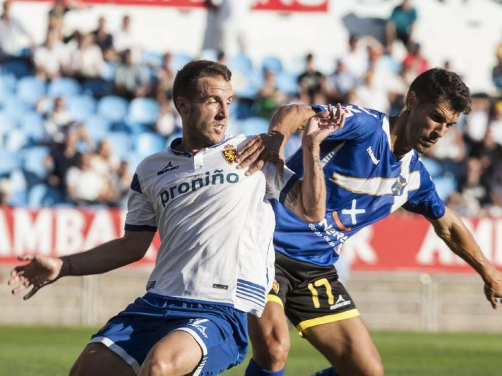 El jugador del Real Zaragoza Paco Montañés entra en la lista