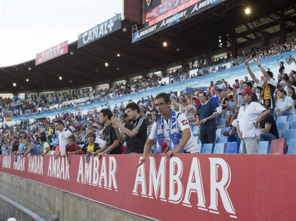 Afición del Real Zaragoza en el partido ante el Tenerife
