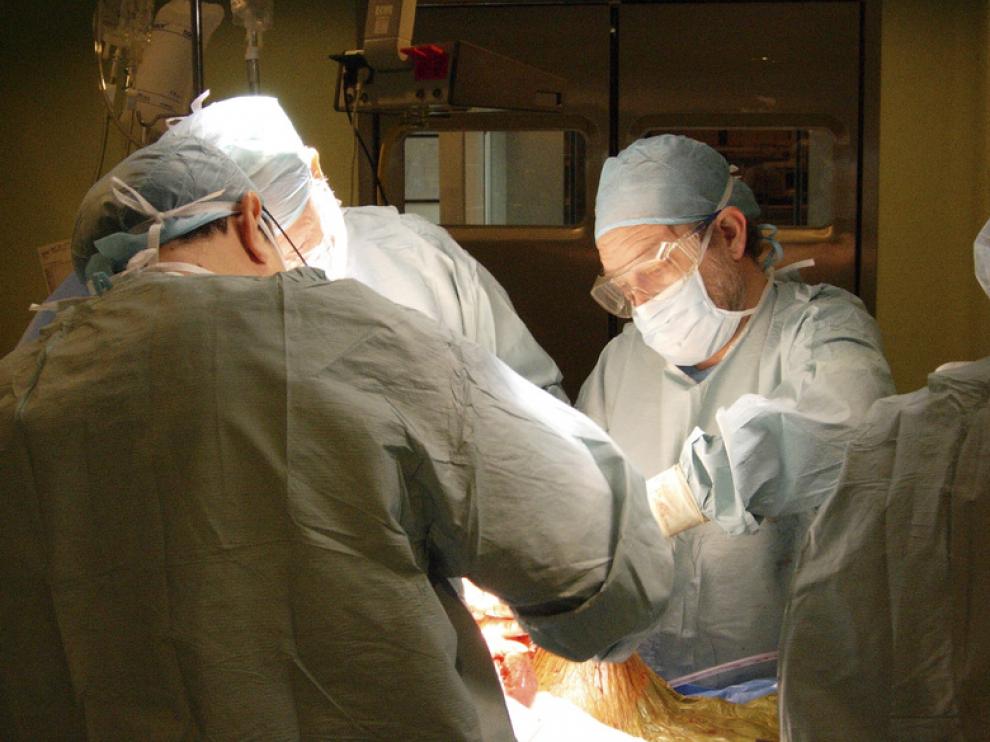 Una operación de trasplante de hígado en el Hospital Clínico de Zaragoza.