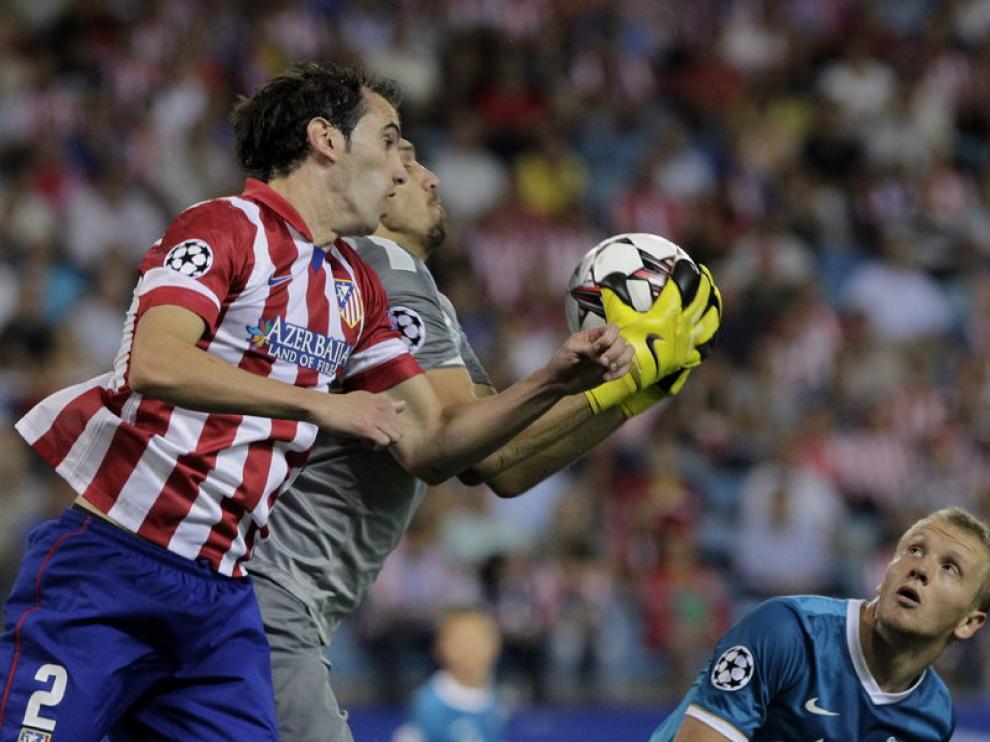Partido entre el Atlético y el Zenit en el Calderón