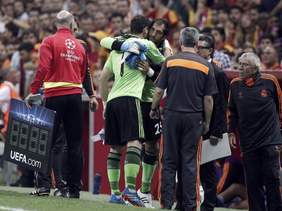 CAsillas, lesionado ante el Galatasaray