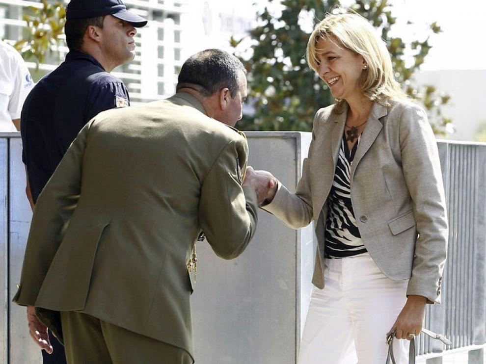 La infanta Cristina ha viajado desde Ginebra para visitar al Rey