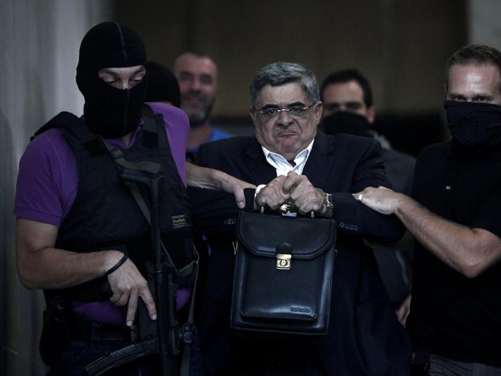 La cúpula de Amanecer Dorado fue arrestada tras el asesinato del rapero antifascista Pavlos Fyssas en 2013. En imagen, el líder del partido Nikolaos Mijaloliakos.