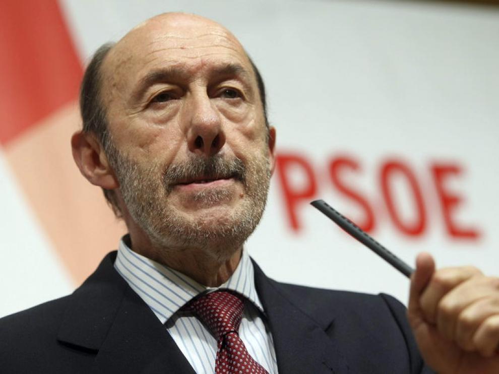 El líder de la oposición en rueda de prensa