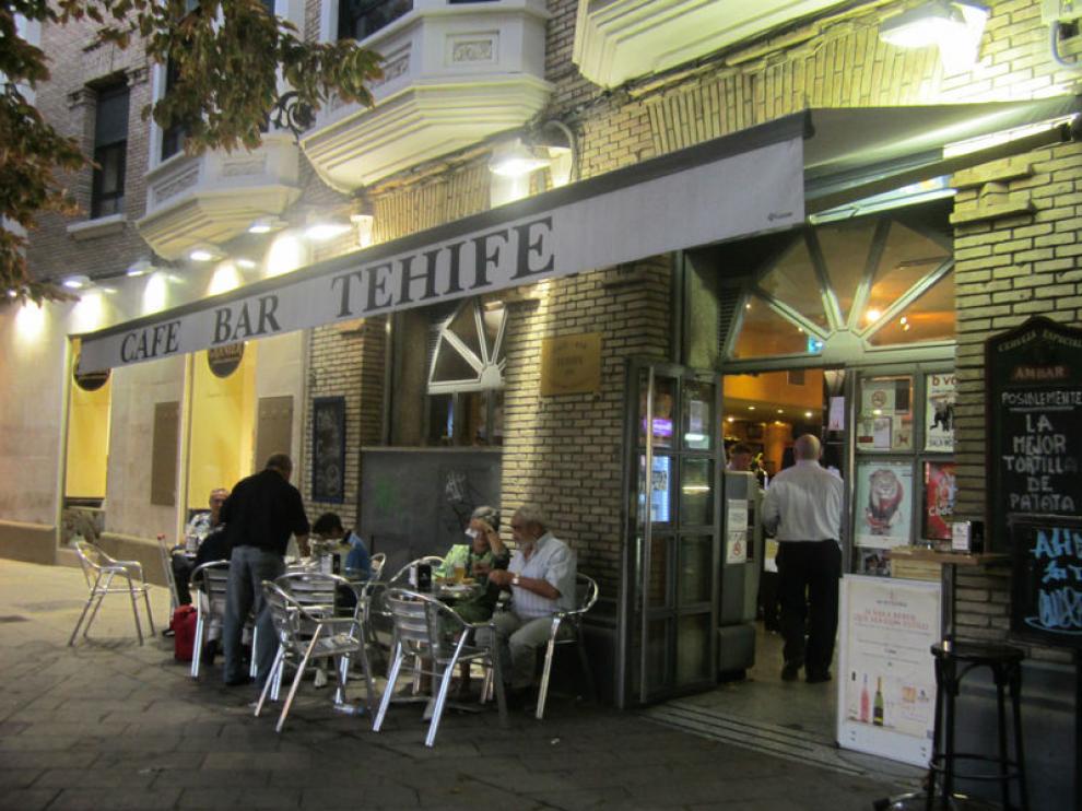 El bar Tehife saca su barra este sábado