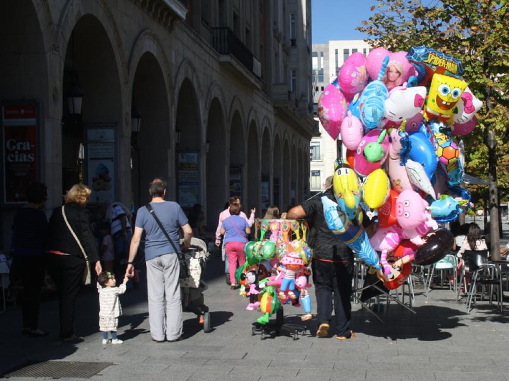 El ambiente de fiesta inunda Zaragoza