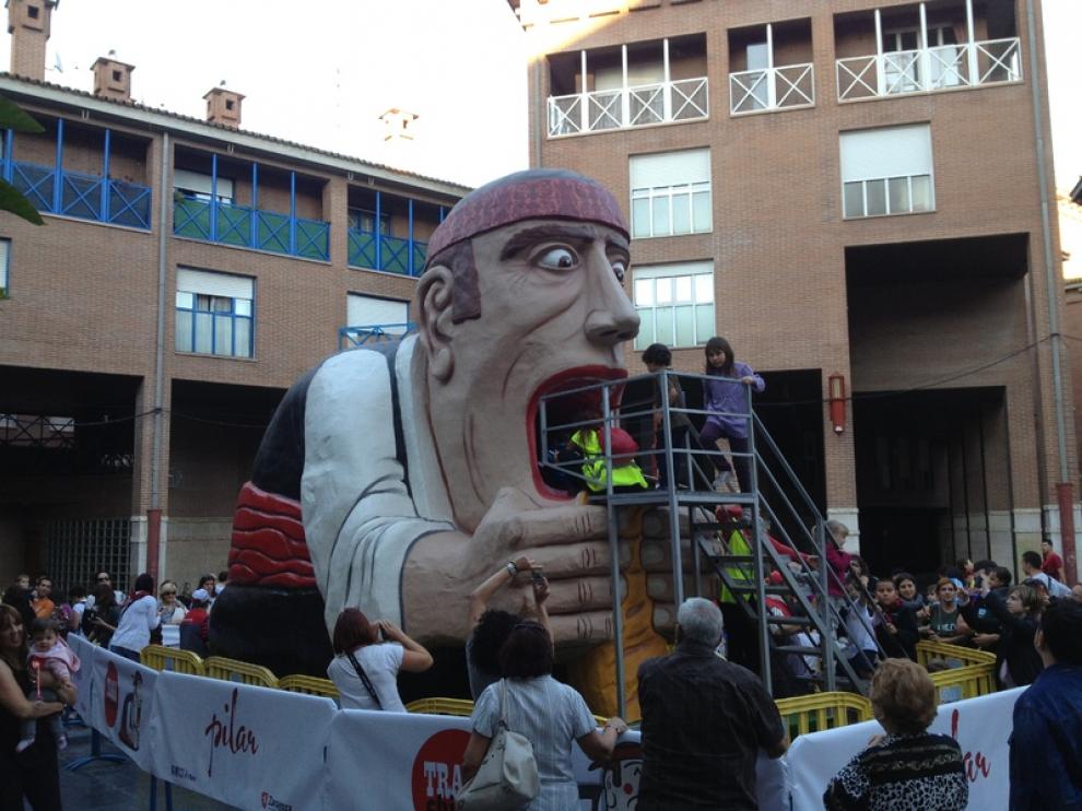 El Tragachicos, en la plaza de San Bruno