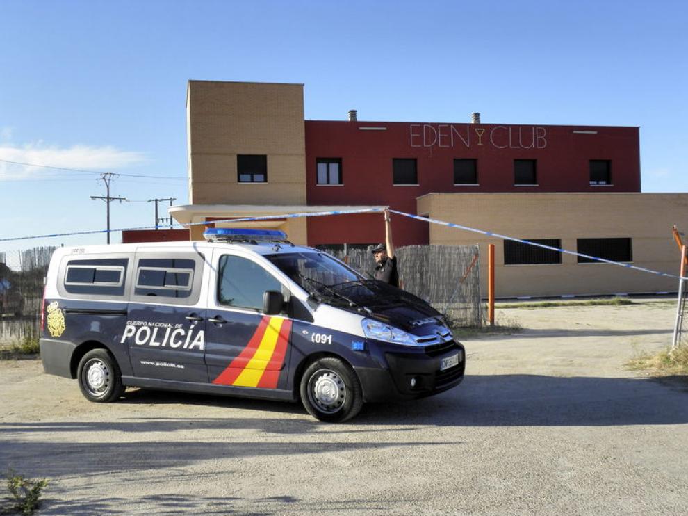 a Policía Nacional ha hallado esta madrugada en Don Benito (Badajoz) el cadáver de un hombre que estaba maniatado