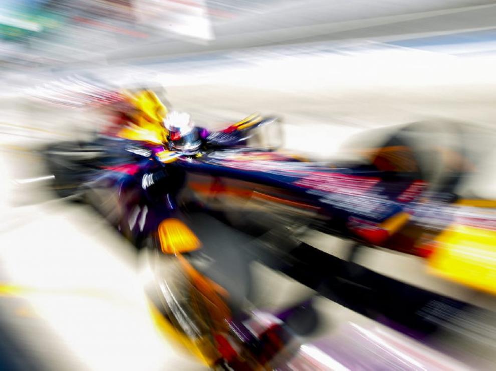 El Red Bull de Sebastian Vettel, en los entrenamientos de Suzuka