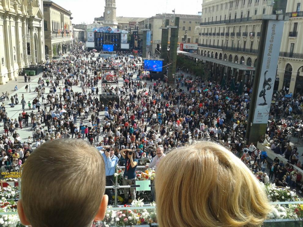 Gran afluencia en la pasarela fotográfica