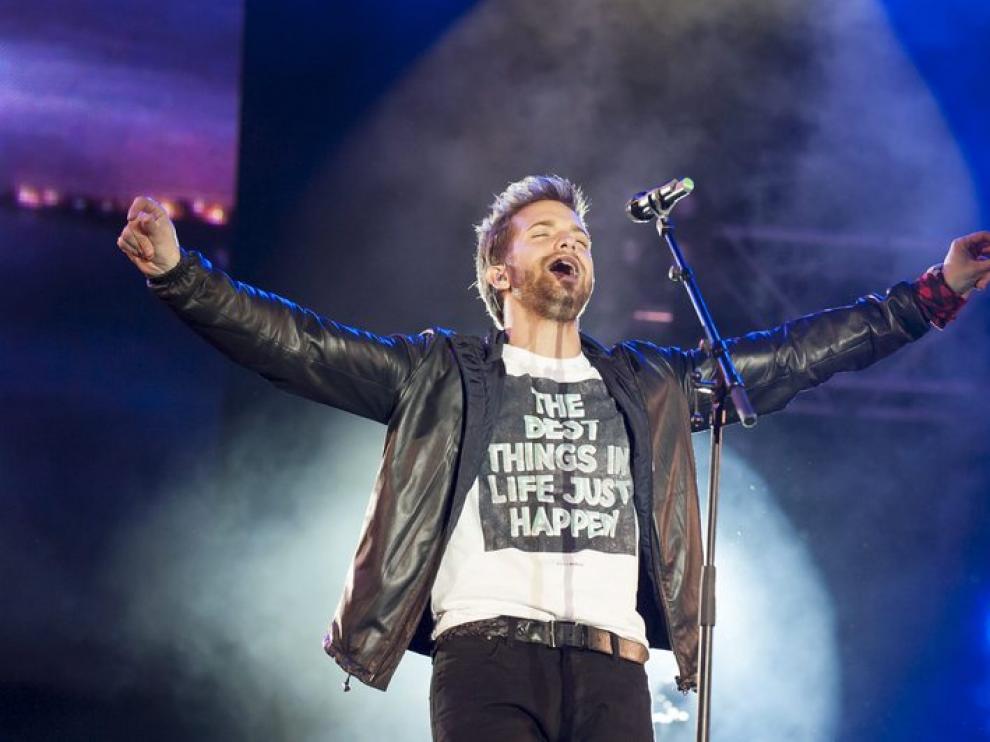 El malagueño Pablo Alborán en la Plaza del Pilar de Zaragoza