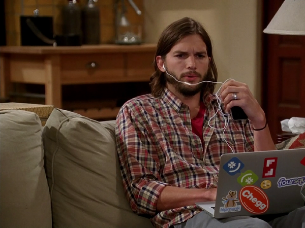 Ashton Kutcher en 'Dos hombres y medio'