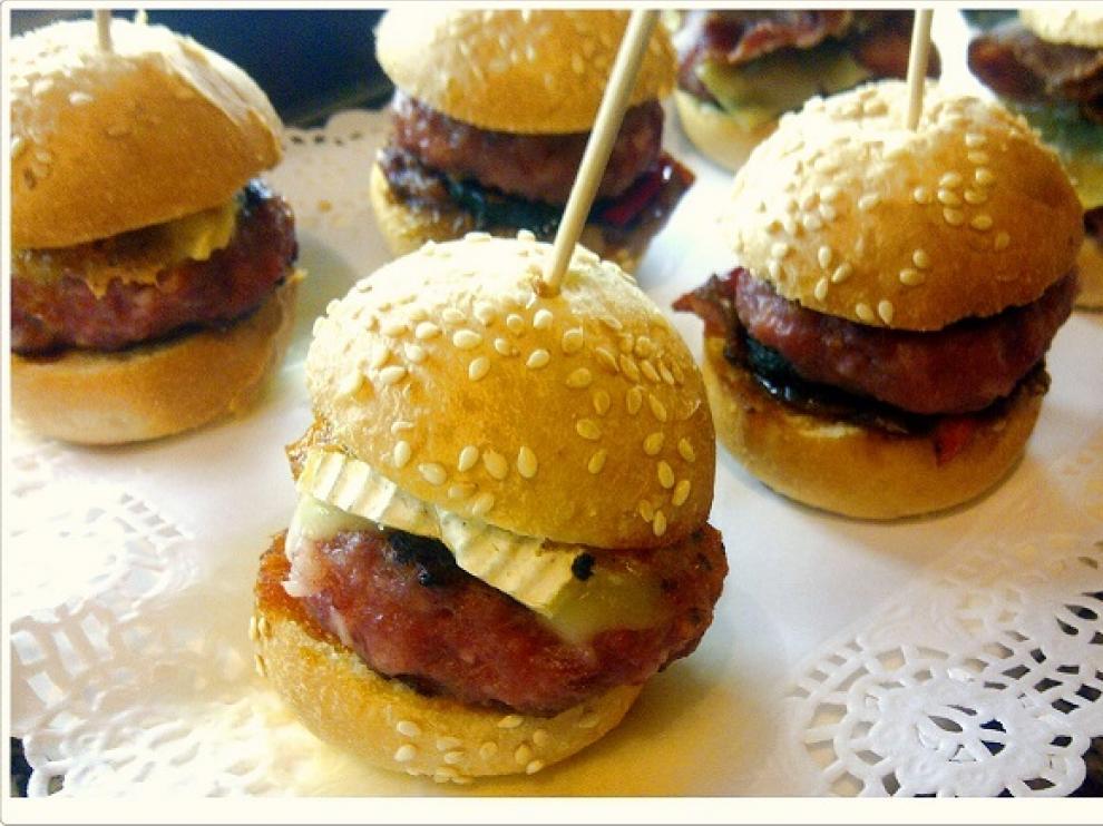 Mini hamburguesa con brie