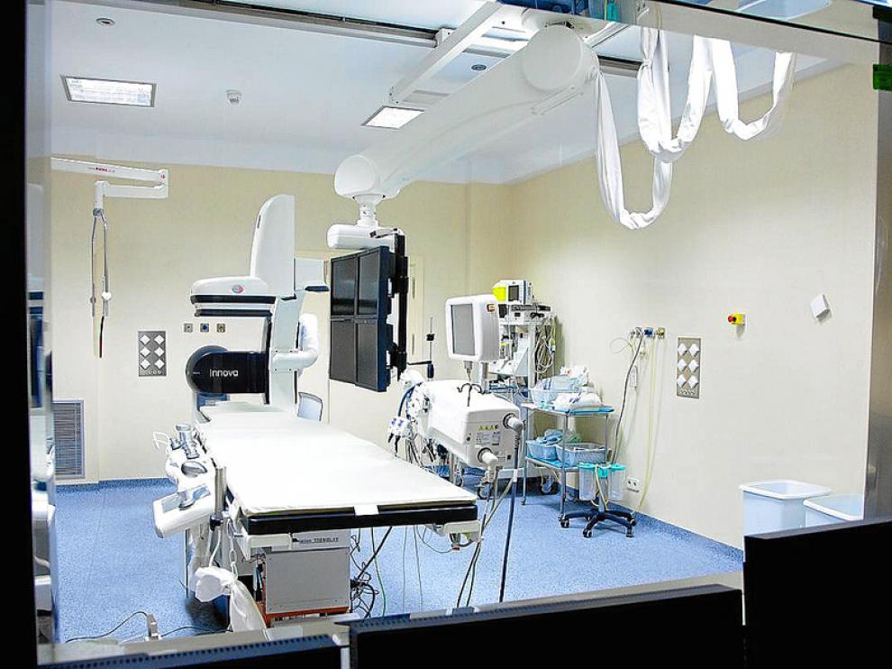 Entre las 15 empresas expositoras que participan en Fitur Salud se encuentra el Grupo Hospitalario Quirón. En la imagen, una sala de la clínica zaragozana con tecnología punta.