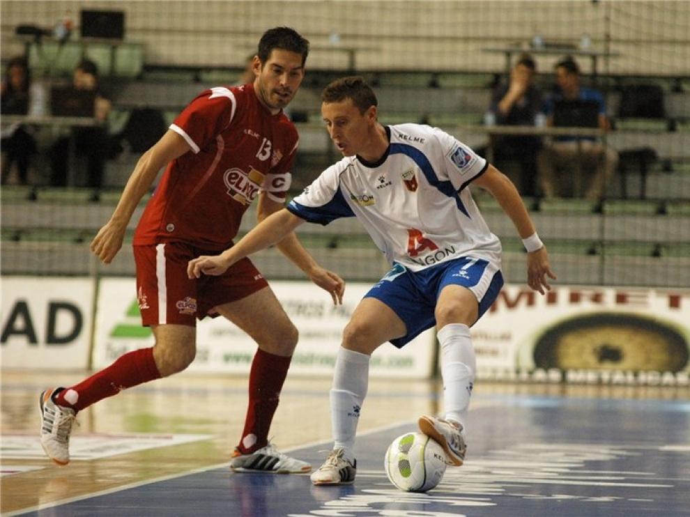 Una imagen del partido entre Elpozo y Umacon