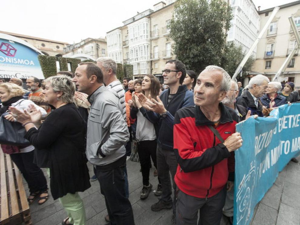 Diversos parlamentarios y simpatizantes de Bildu celebran la sentencia de Estrasburgo