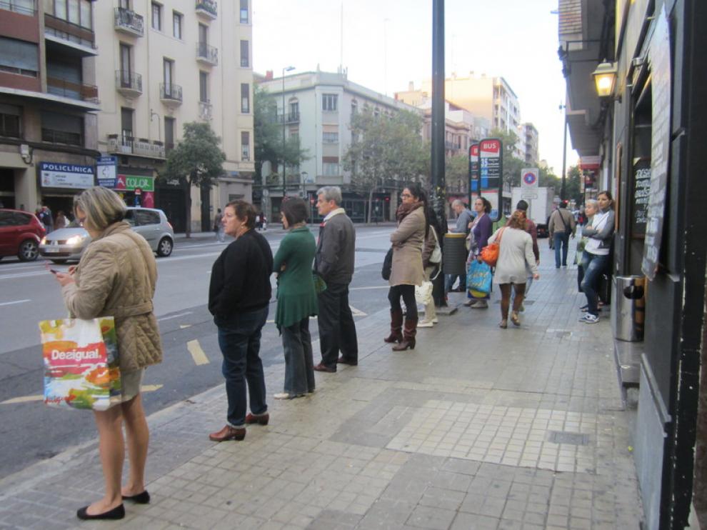 Parada de autobús en Hernán Cortés