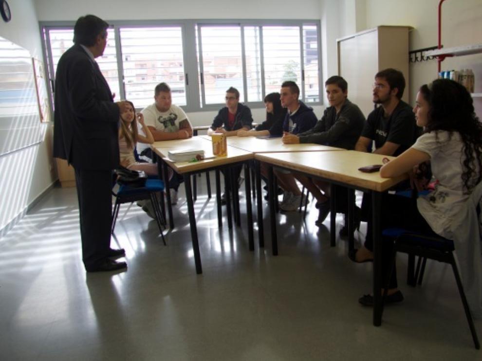 Jóvenes de Valdefierro en el curso de formación