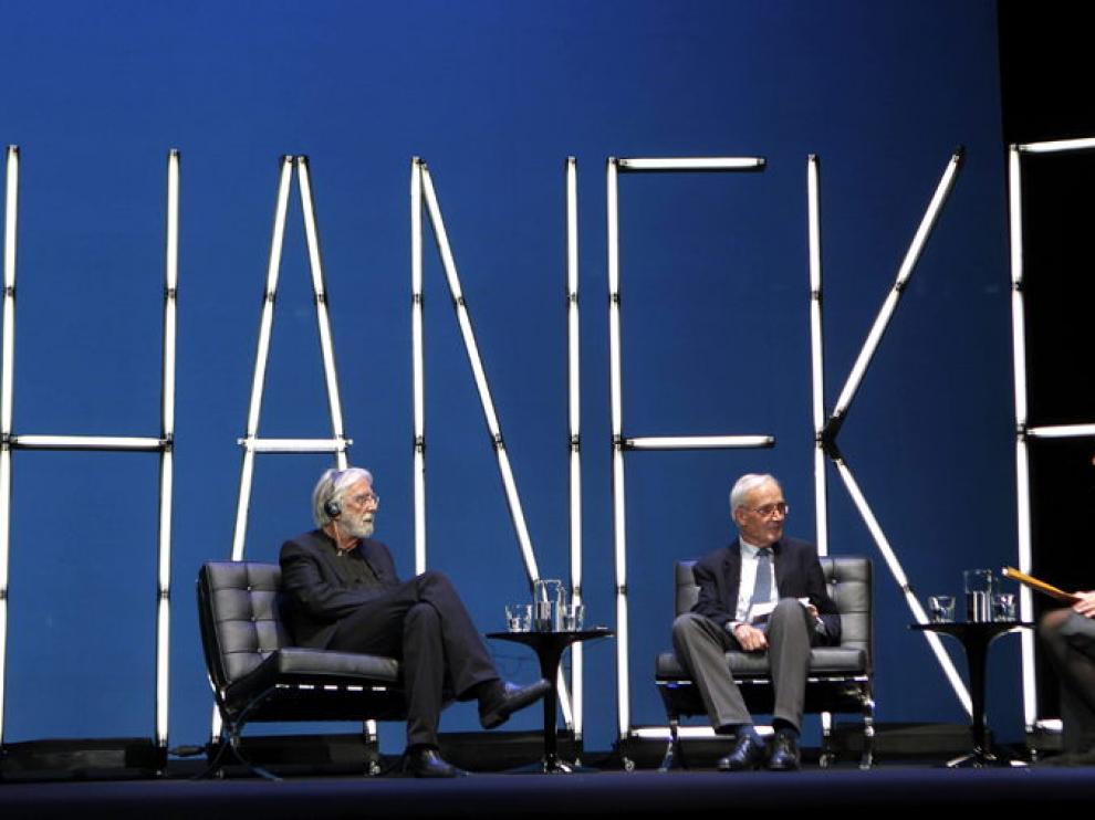 Michael Haneke, a la izquierda, junto al editor alemán Hans Meinke y Margarita Blanco