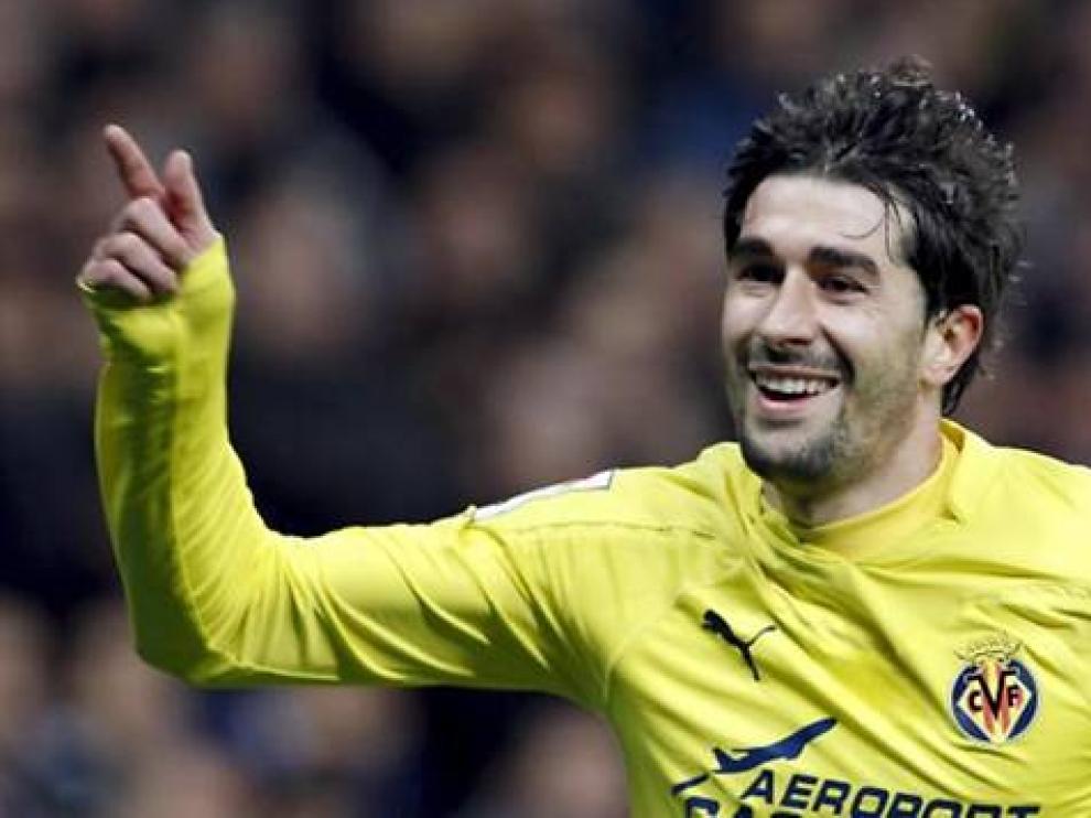 Cani en un partido con el Villarreal