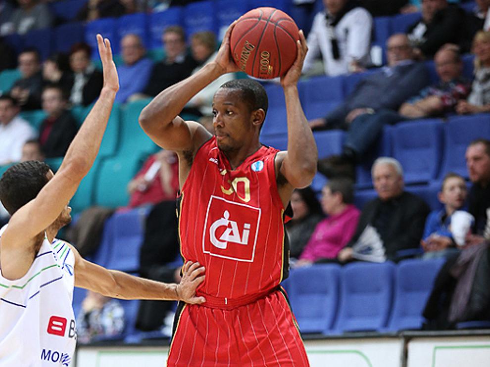 Tabu, en un partido de Eurocup