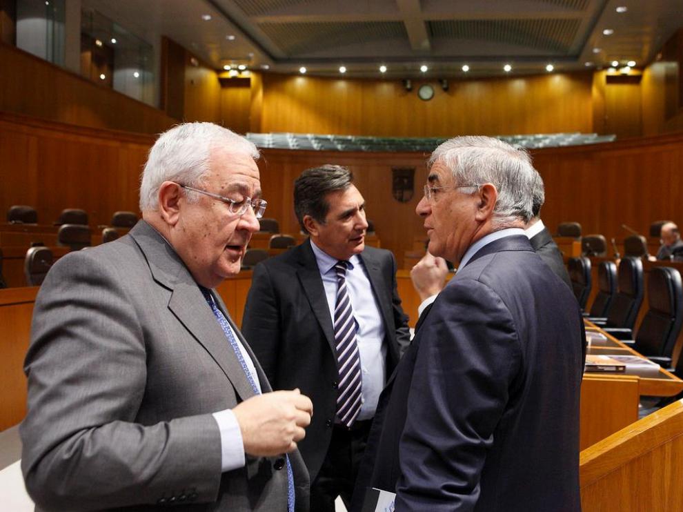 José Ángel Biel en la sesión plenaria de las Cortes de Aragón