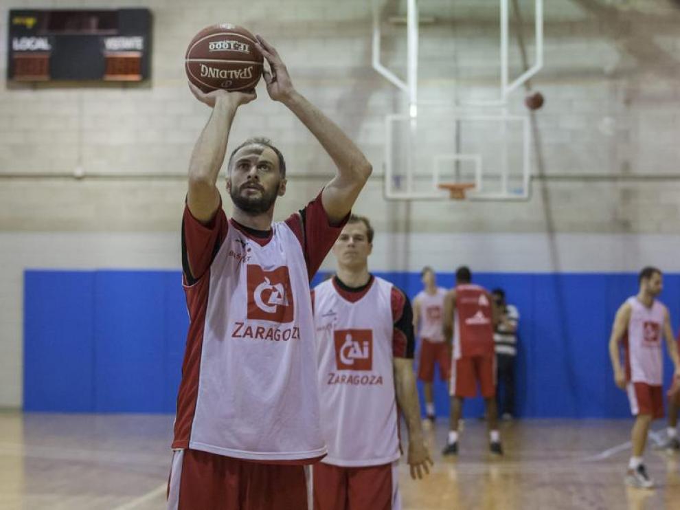 Sanikidze, jugador del CAI