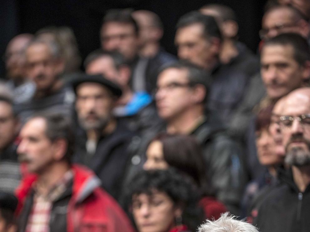 Los expresos de ETA durante la lectura del comunicado
