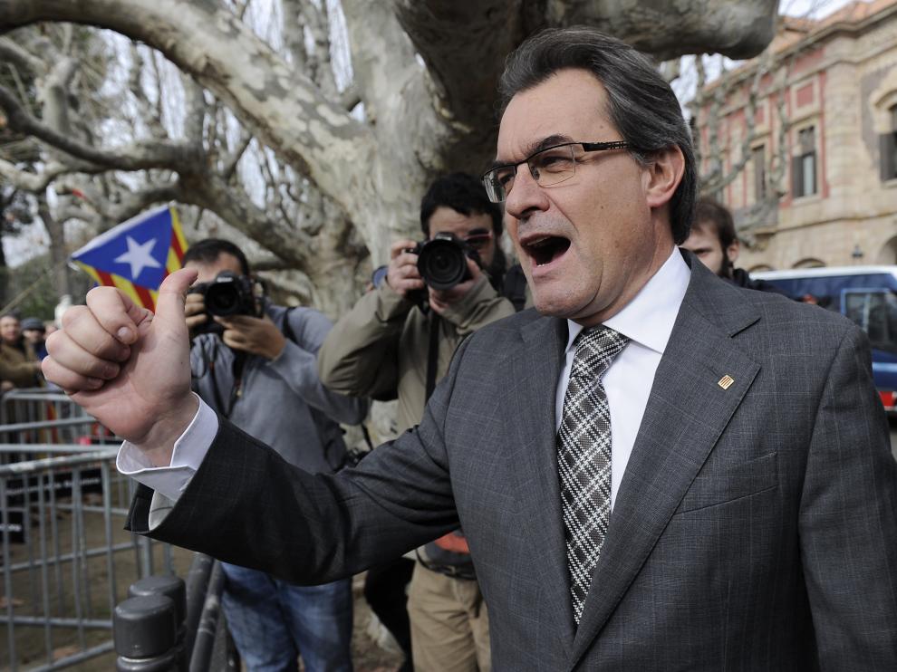 Artur Mas muestra su entusiasmo tras al votación