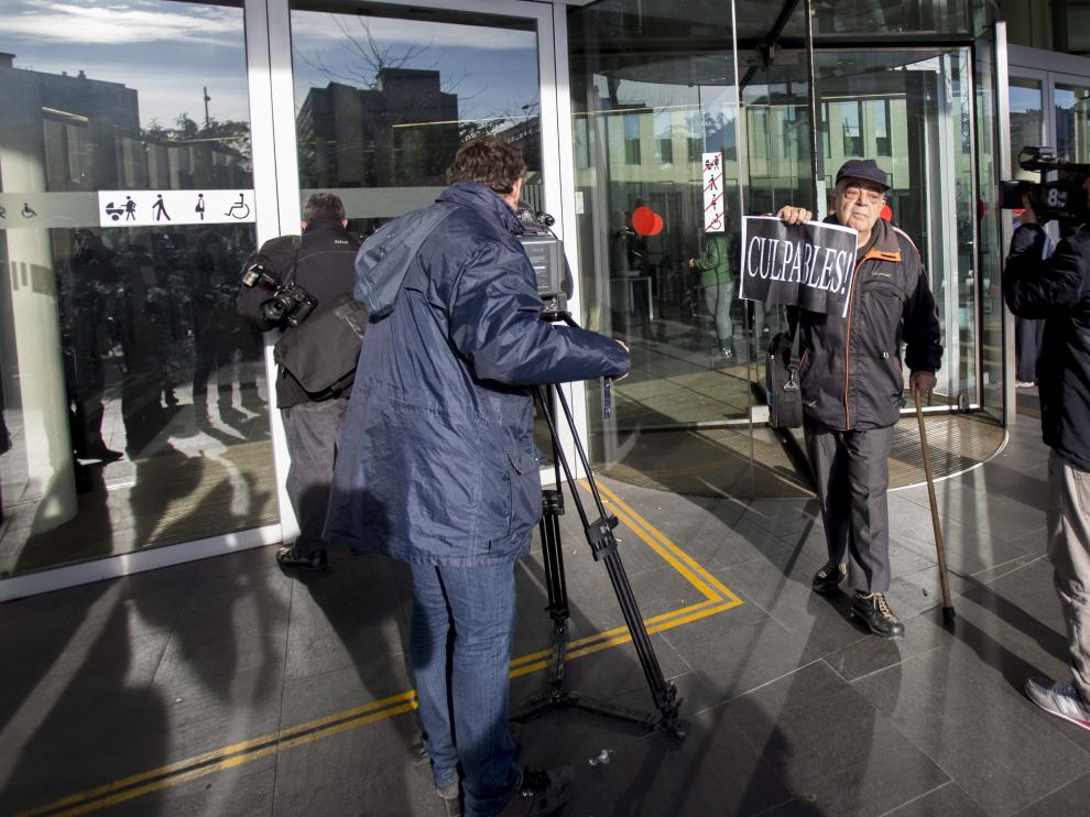 Juicio a ocho mossos
