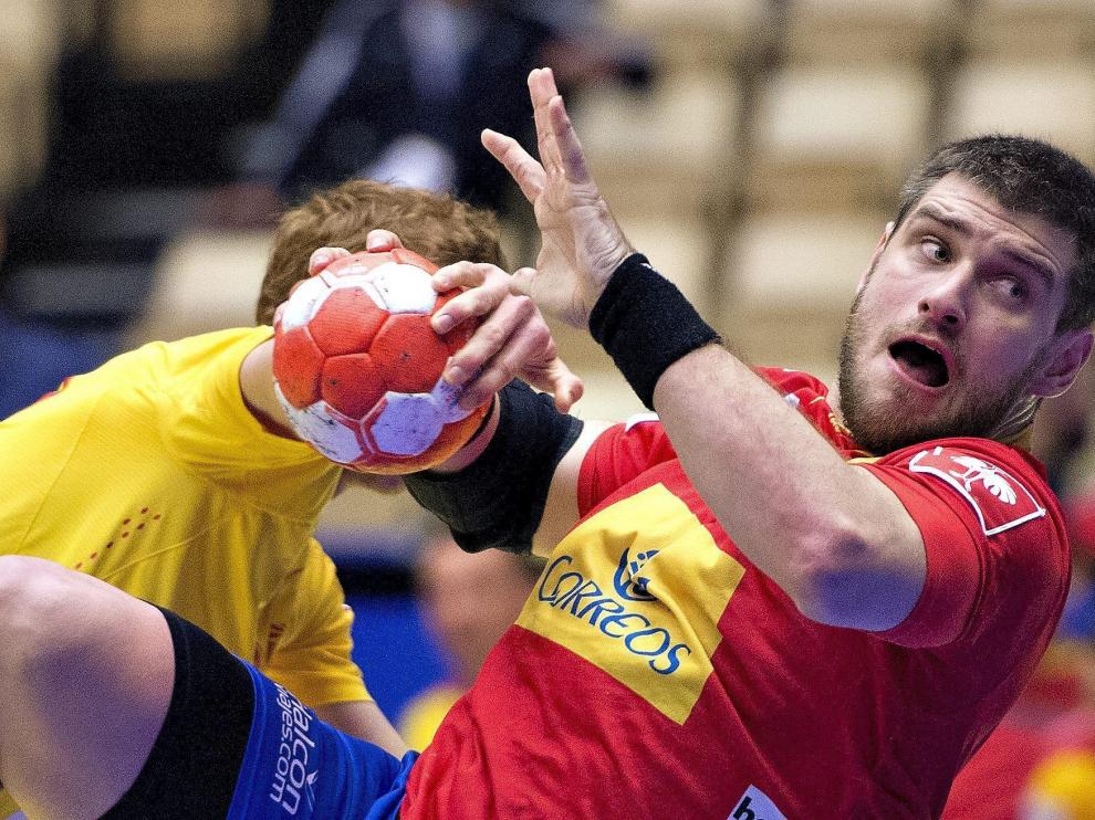 El pivote de la selección española de balonmano Julen Aginagalde