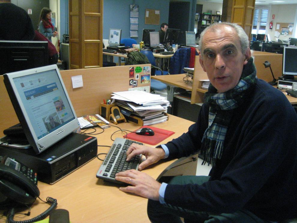 Andoni Cedrún en la redacción de Heraldo.es
