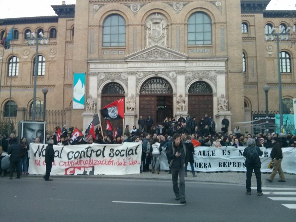 Inicio de la protesta en el Paraninfo