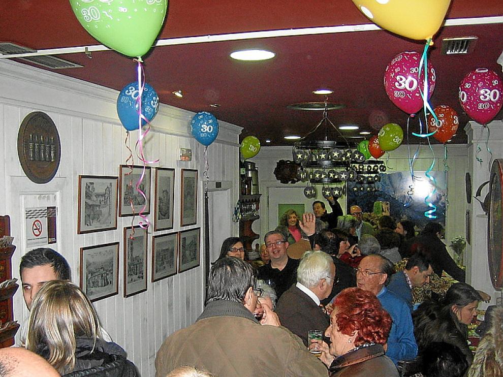Concurrida celebración del aniversario del Canfranc.
