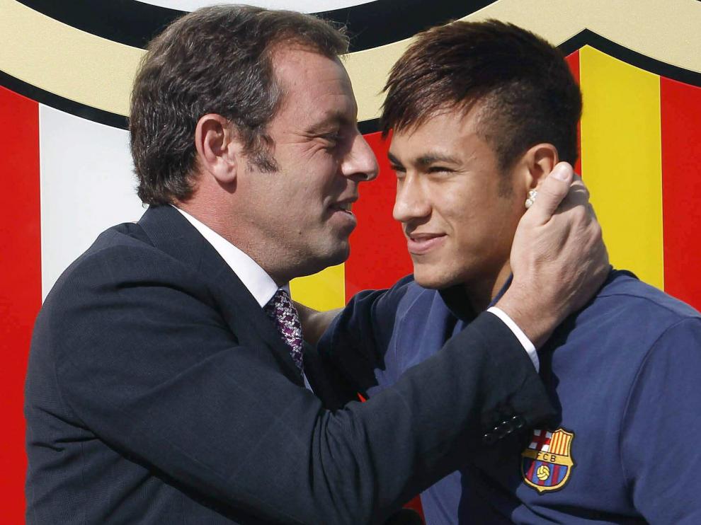 Neymar y el Santos en guerra dialéctica por su fichaje