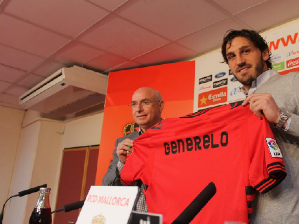 Generelo durante su presentación