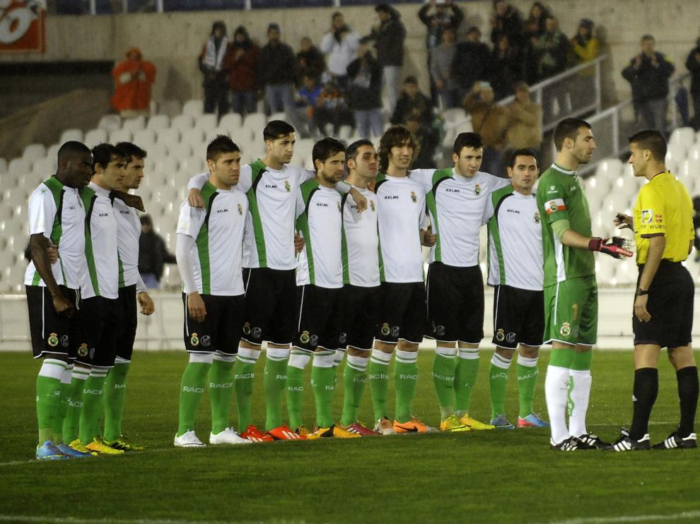 El Racing se niega a jugar tras el pitido inicial