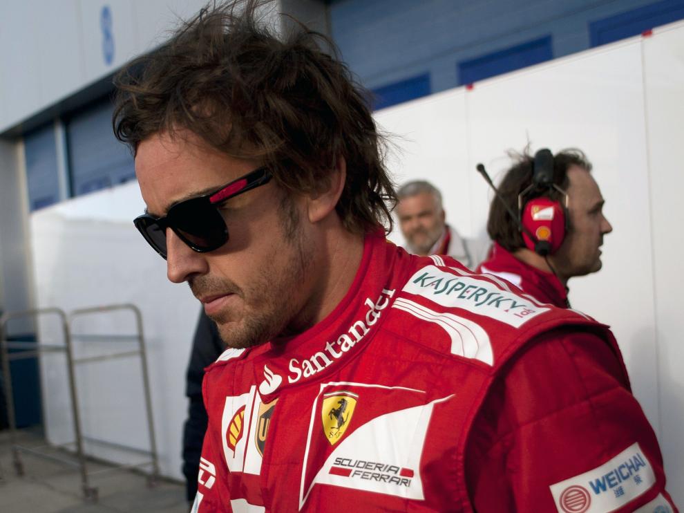 Alonso durante los entrenamientos en los Circuitos de Jerez