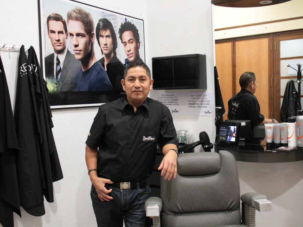 Luis Enrique Capcha, primer peluquero del proyecto Original Barber